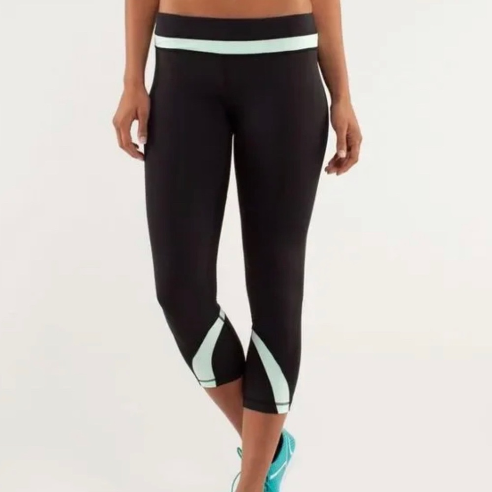 Lululemon Leggings: Inspire Crop II Black / Mint Moment Polk a Dot - Sz 4! 😁